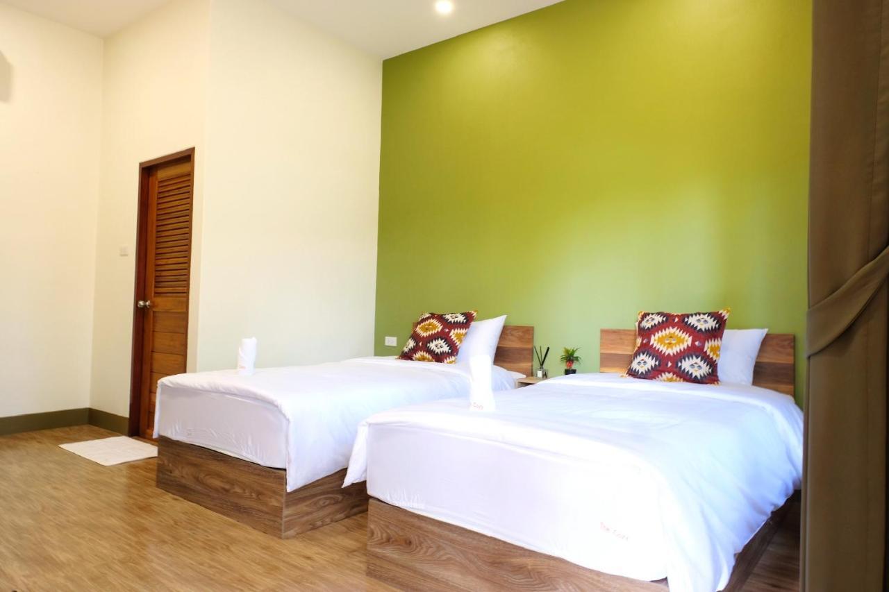 The Cozy Hotel Фетчабури Екстериор снимка